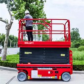 Mengangkat lelaki elektrik kecil